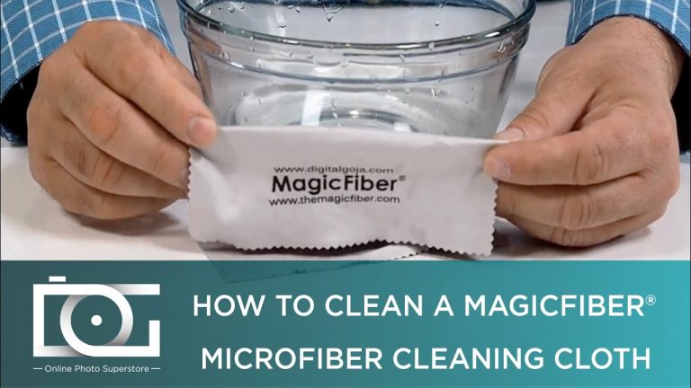 Is a microfiber cloth good for cleaning glasses?